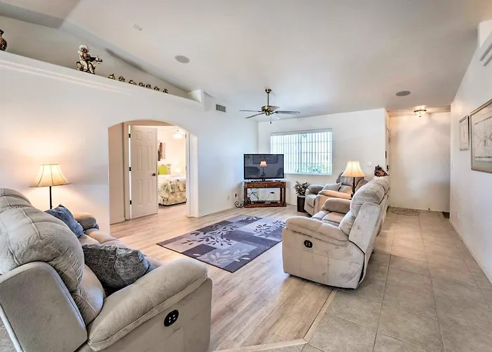 Holiday home Charming Havasu 2 Mi To Body Beach!